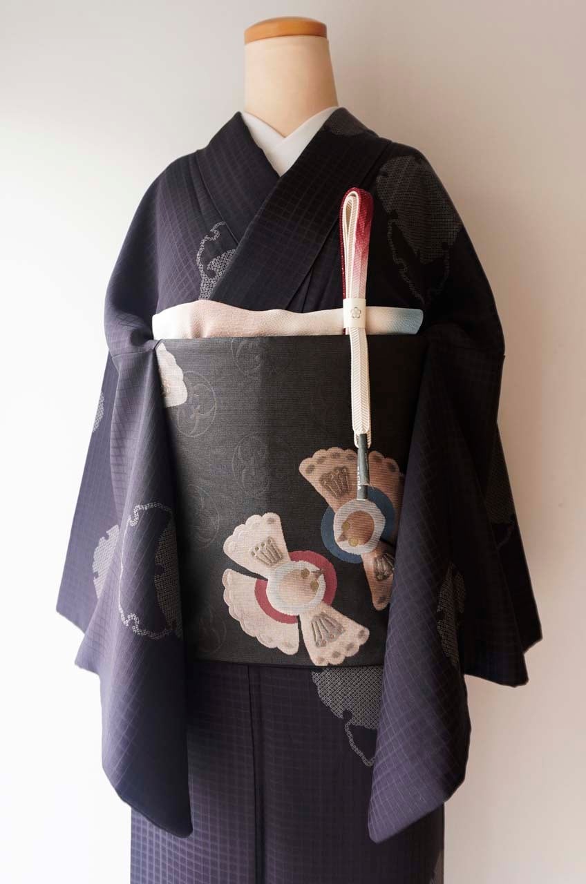 袷】黒鳶色 雪輪文 小紋 | 大山キモノ・ちぇらうなぼるた