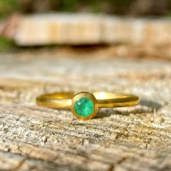 宝石質エメラルドのヴィンテージリング フリーサイズ -Dietrich-