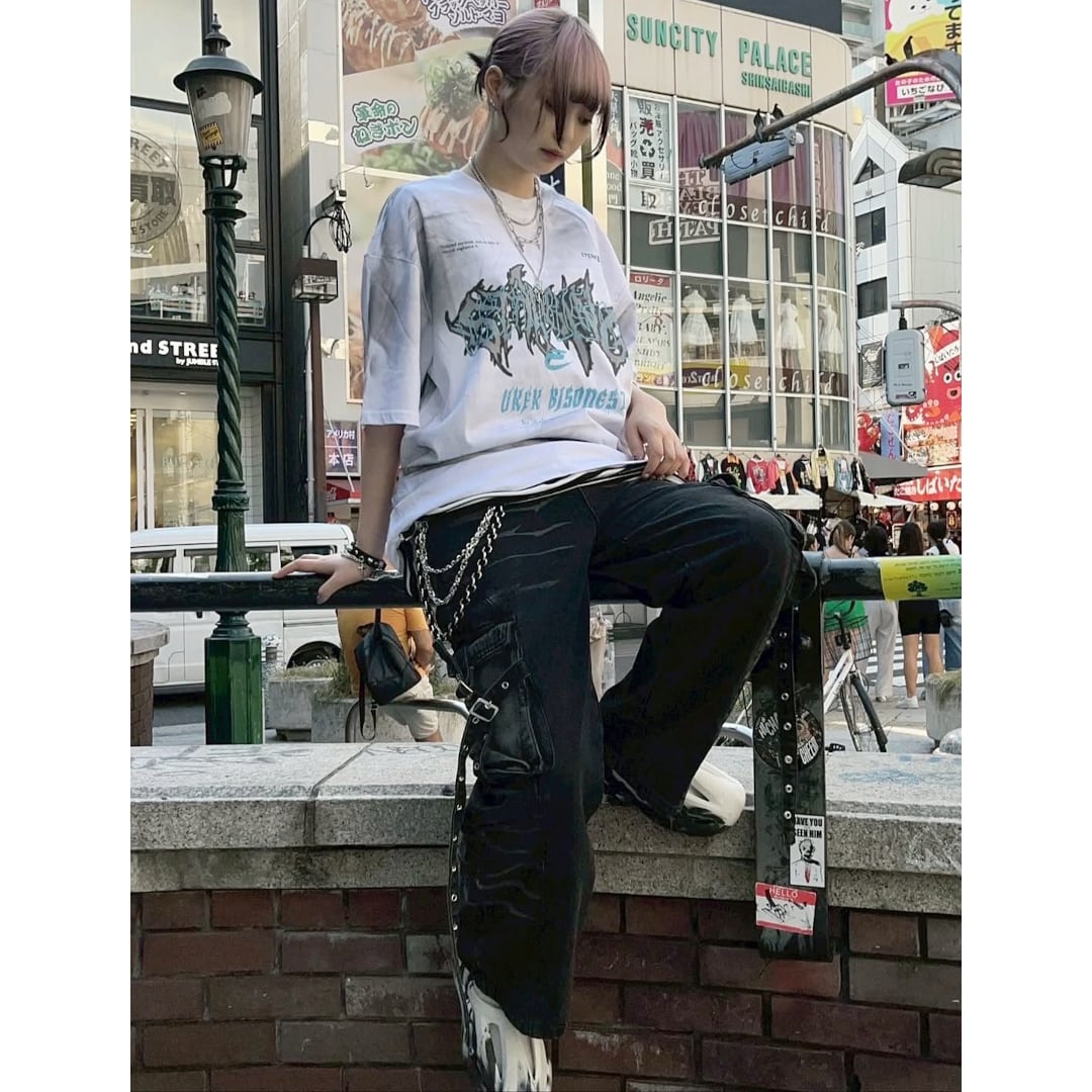 火曜17時まで▷1,318円OFF！】Whiskeringブラックデニムパンツ