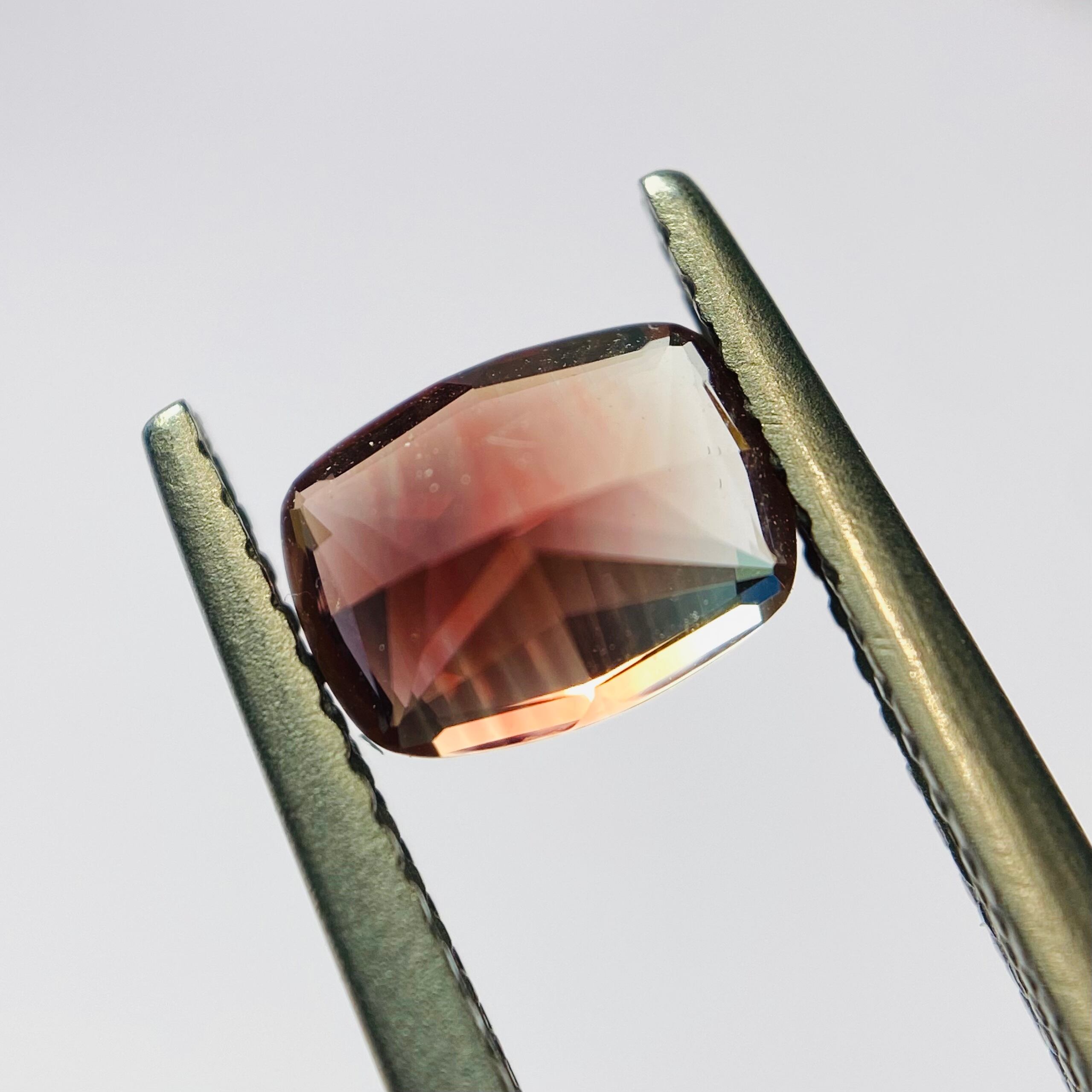 ツーソン仕入れ オールドストック バイカラーなオレゴンサンストーン