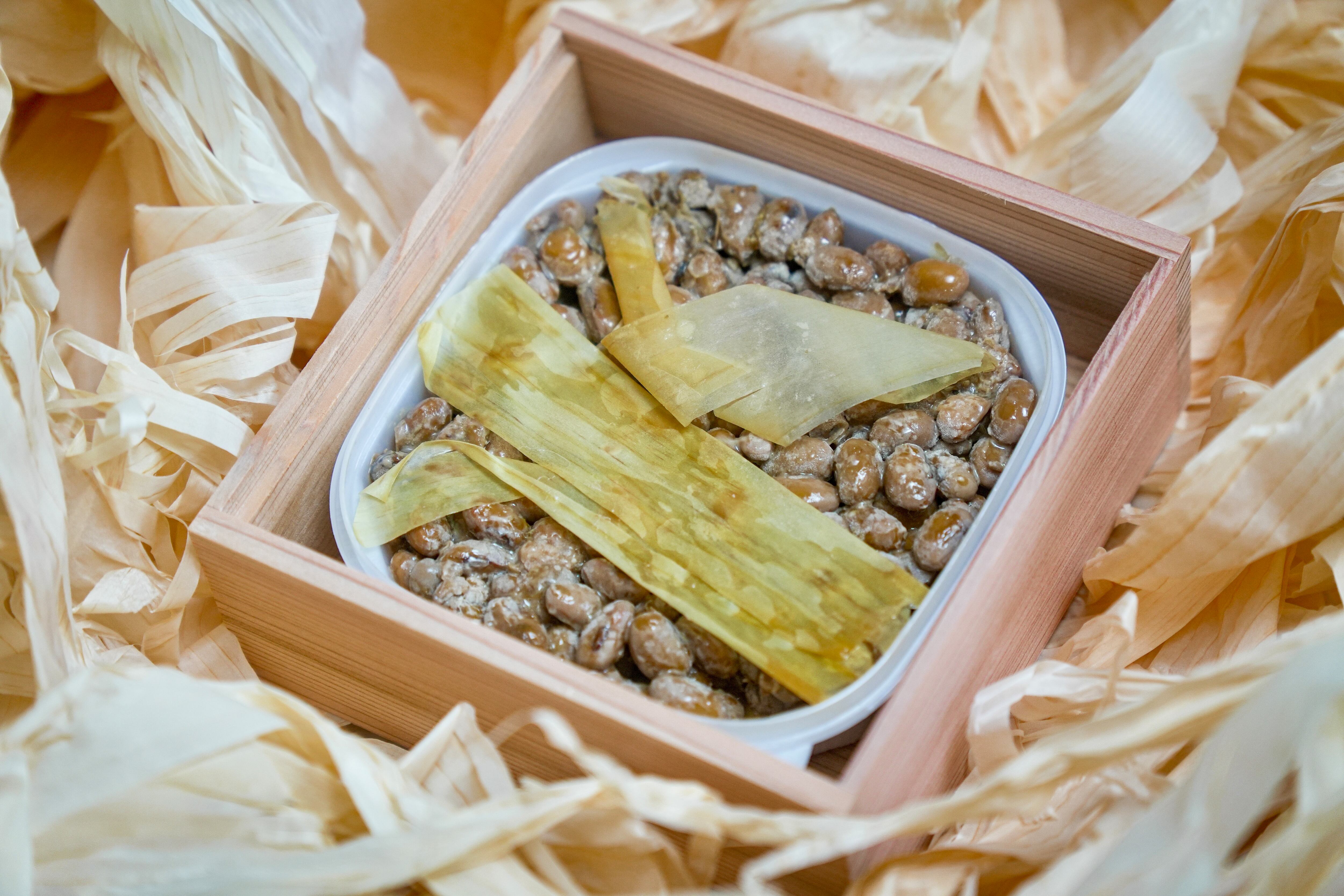 えんの天然ひのき納豆 200g(吉野杉木箱入り)