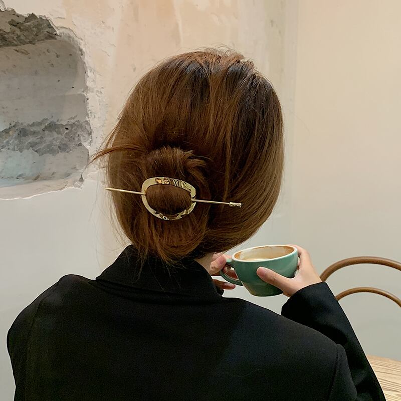 レッドスタンダードメタルヘアピン トップス スタイルアクセサリー レトロ エレガント ブラック・アイド・ピーズ49356055246