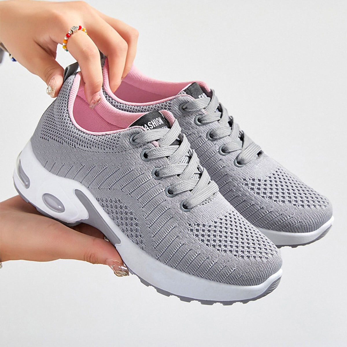 メッシュ スニーカー レディース 春夏秋 韓国 シューズ 大人 カジュアル 通気性 歩きやすい 履きやすい 軽量 スポーツ 運動 ローカット 通勤 通学 学生 大人可愛い 大人女子