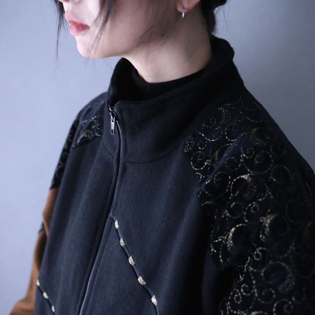 "刺繍" shoulder and switching design high-neck zip-up dolman sleeve wool coat