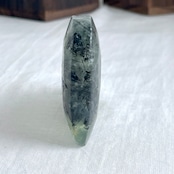 プレナイト*ハート*250806-02*天然石*置き物*インテリアストーン