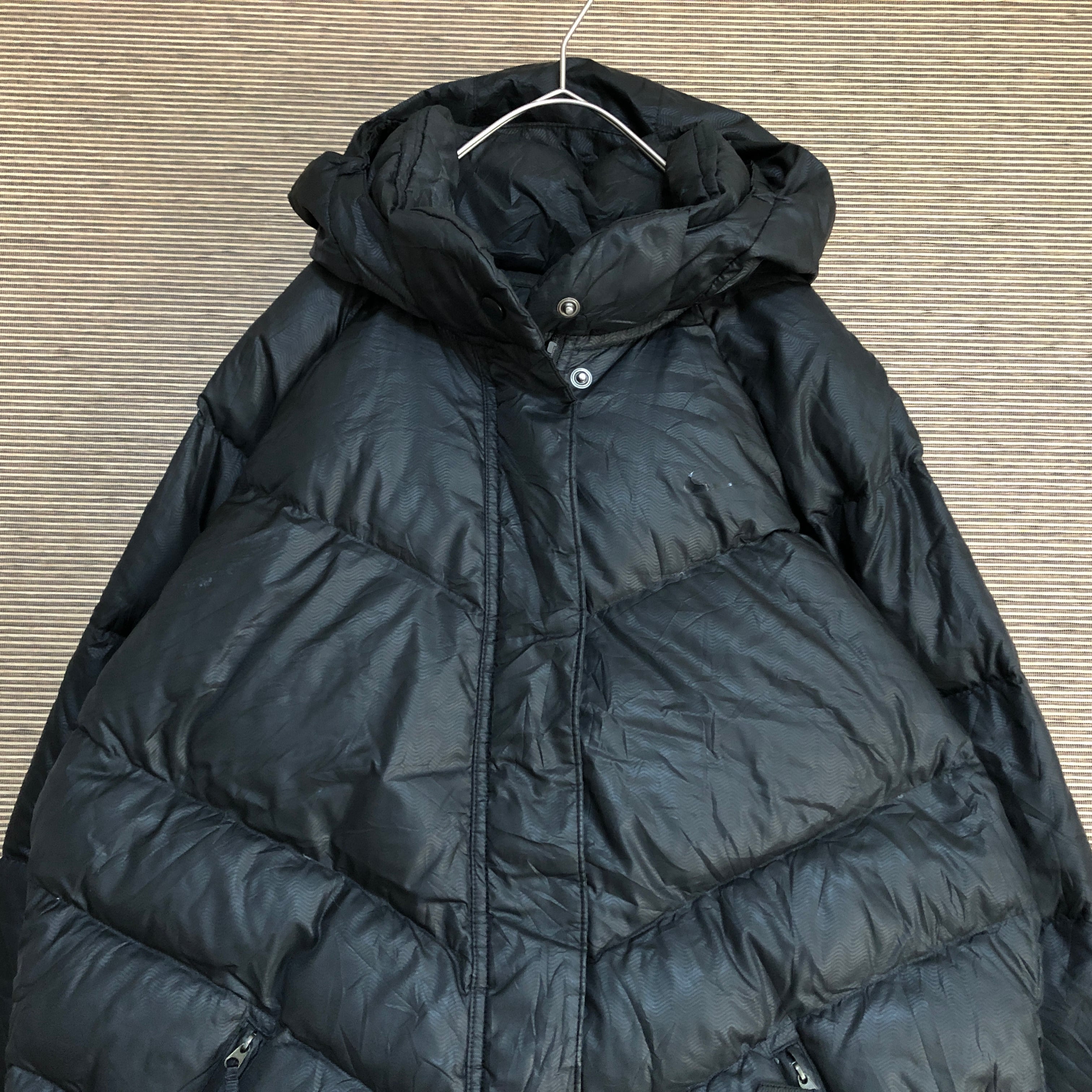 ナイキ ダウンジャケット 黒 ワンポイントロゴ スウォッシュロゴ  