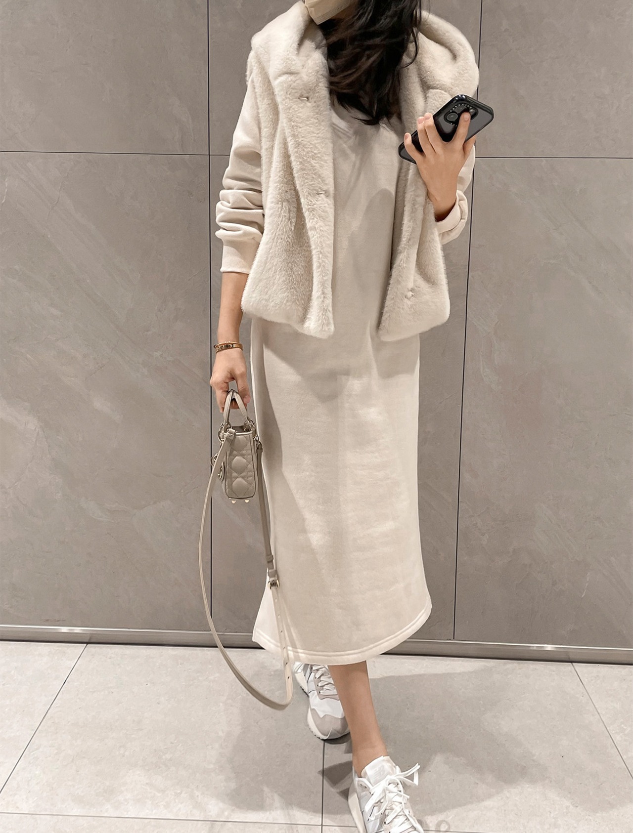 Sold out フード付きフェイクファーベスト_060484