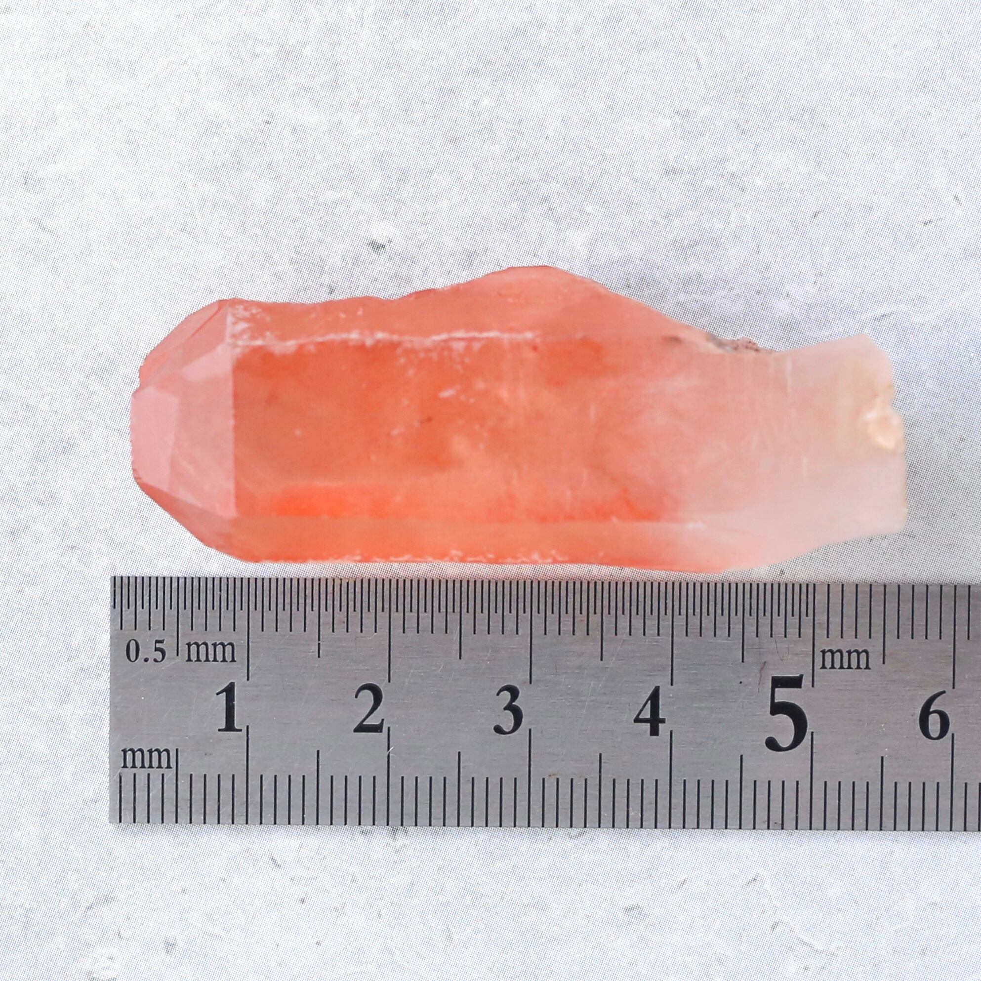 ソウルメイト ディープピンクレムリアンシード 天然石 水晶 鉱物 一点
