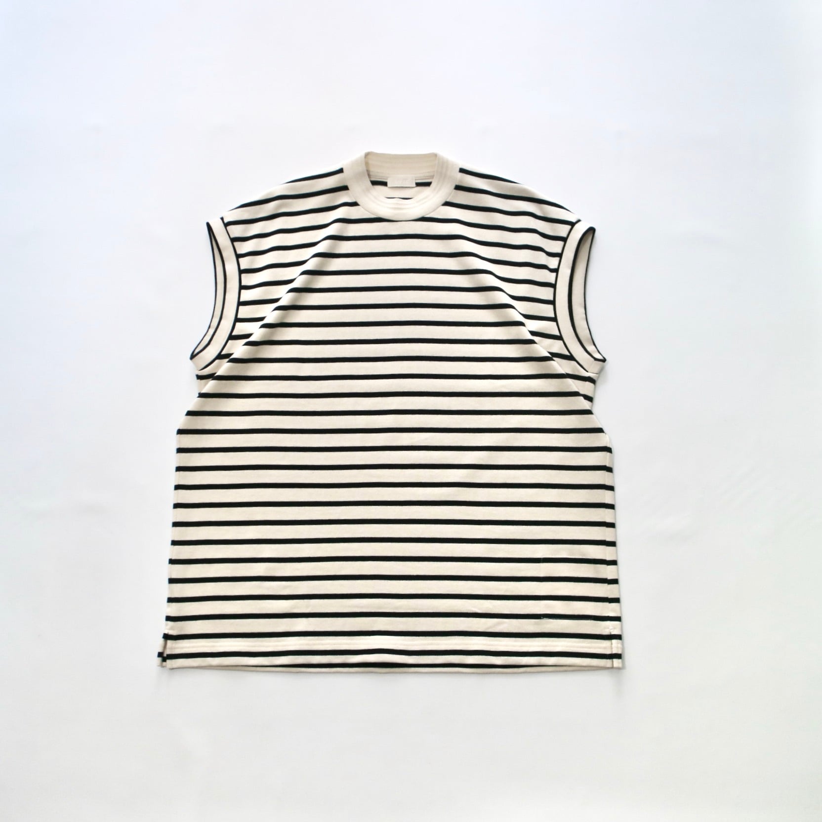 INNAT / Tシャツ/2/コットン/PUP/INNAT03-C04 INNAT インアット】BASQUE NO SLEEVE T-SHIRT バスクノースリーブT