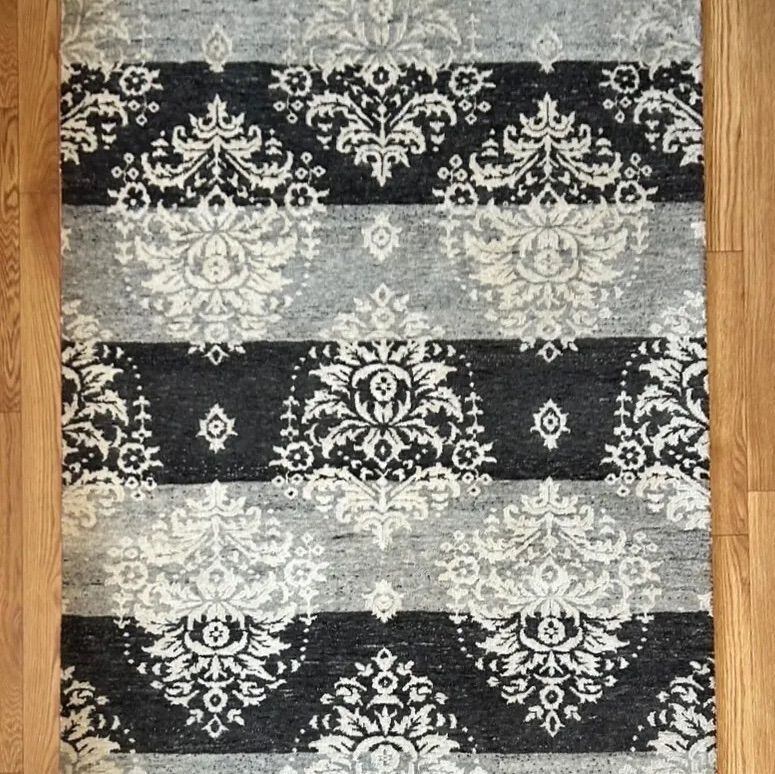 ギャッベ 本物 手織り イラン産 ロリバフ 83×118cm ペルシャ絨毯 ペルシャ ギャッベ 本物 手織り ロリバフ イラン産 ペルシャ絨毯