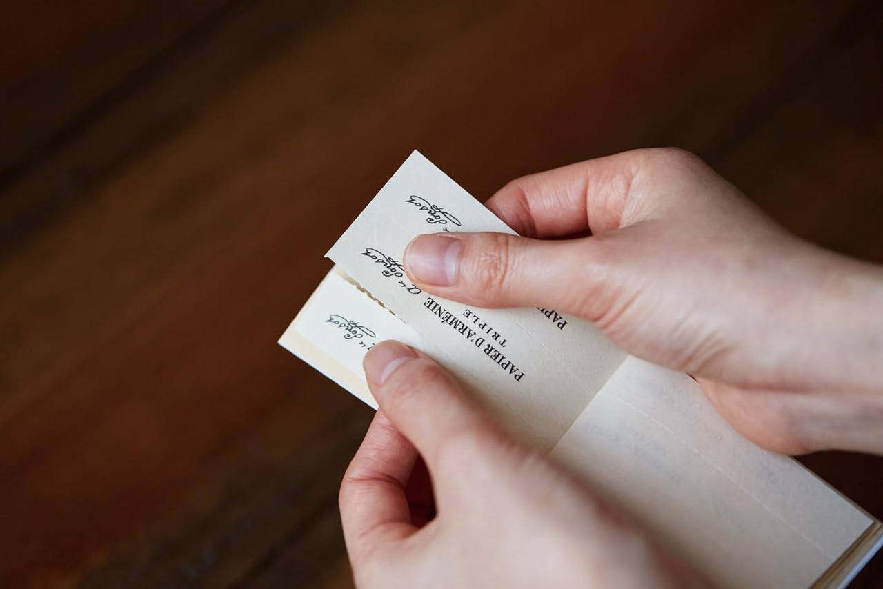 パピエダルメニイ トリプル アルメニイ (紙のお香 3×12枚/36回分)フランス製 アロマペーパー ペーパ-インセンス おしゃれ