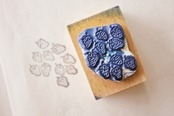 フランス 5.5c 膨張する野いちごとメランコリーな木製スタンプ ヴィンテージ