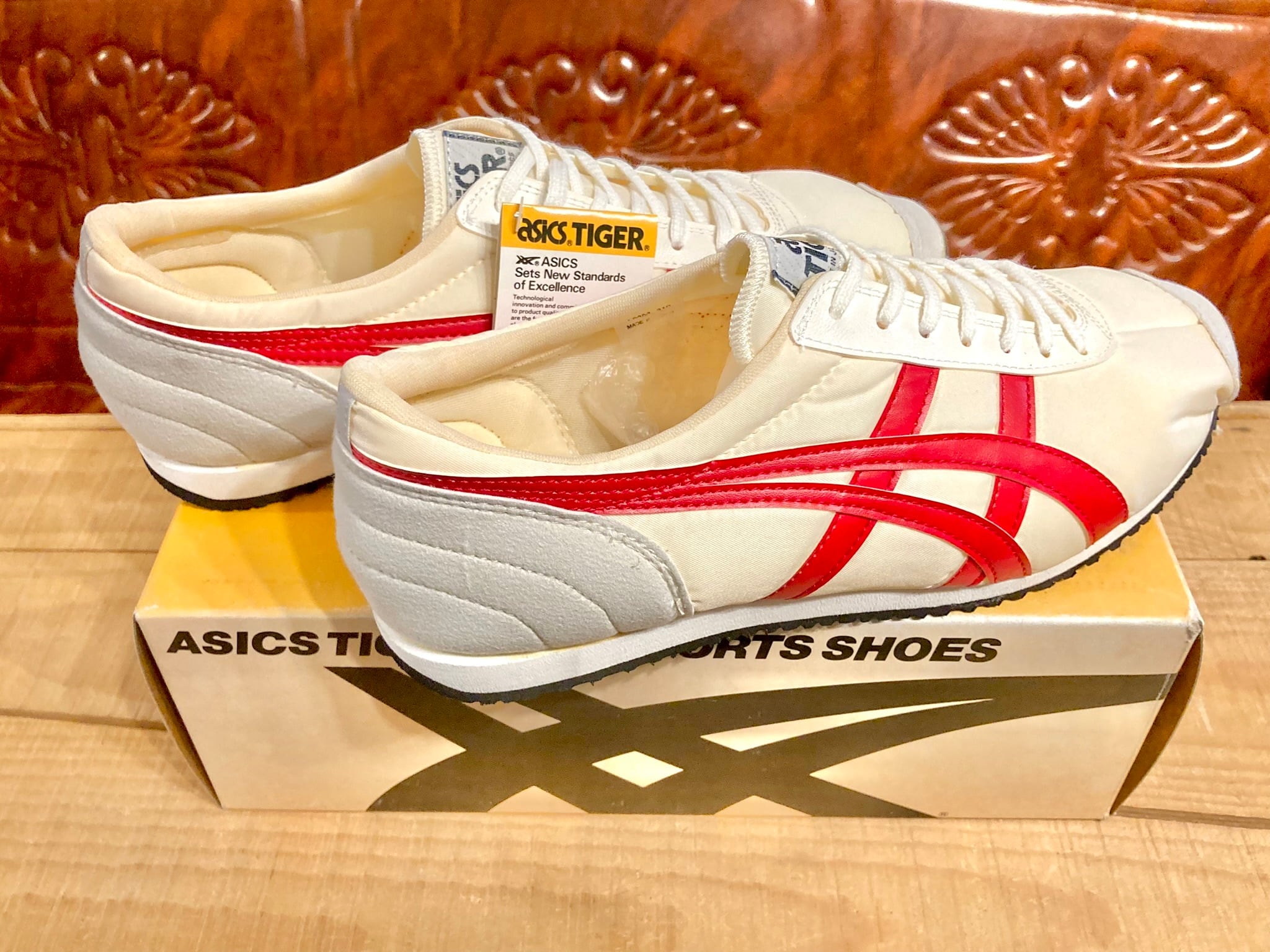 ASICS TIGER(アシックス タイガー) マラソン310 白/赤 27cm 90s 235 | freestars ASICS TIGER(アシックス タイガー) マラソン310 白/赤 27cm 90s 235 | freestars