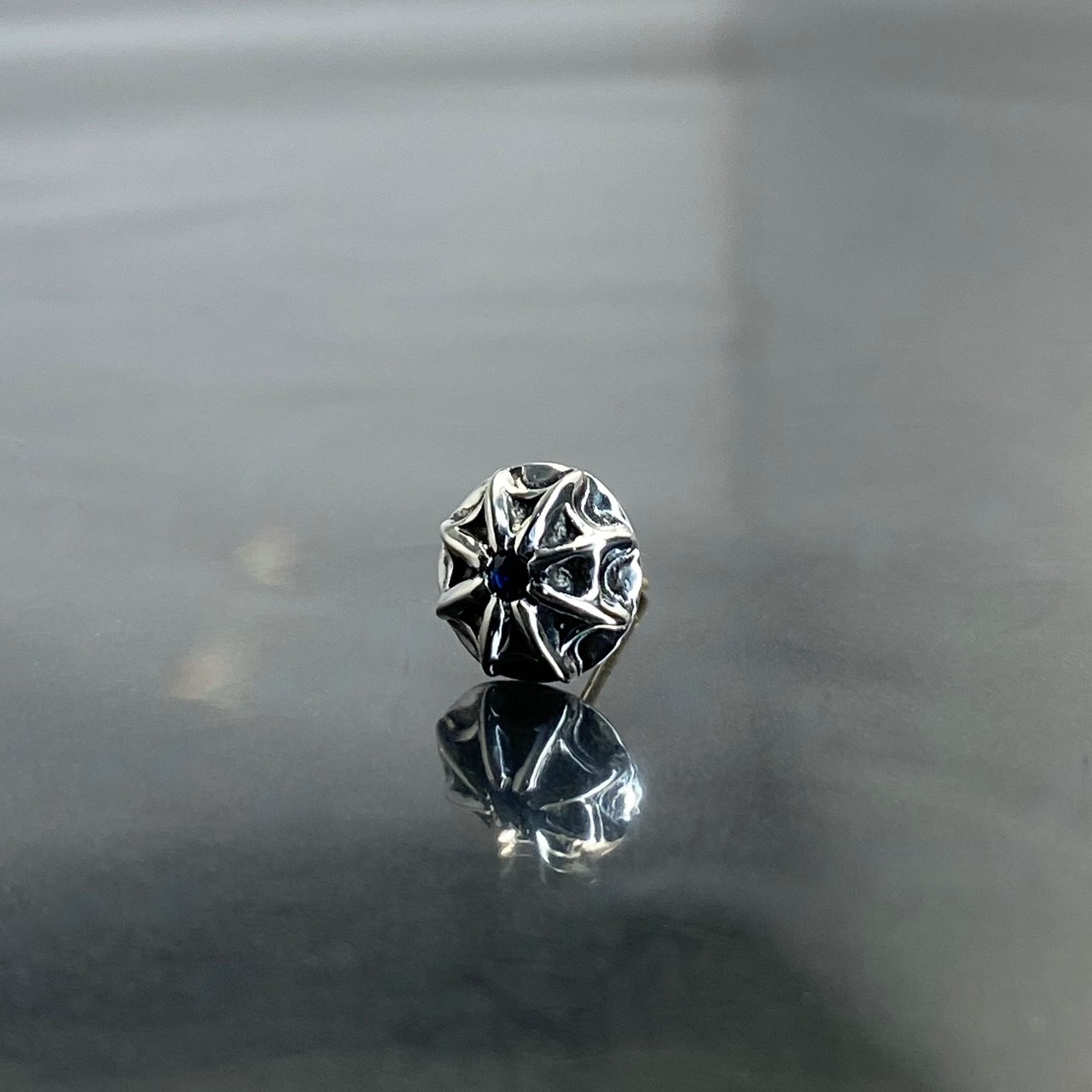 COSMOS STUD with SAPPHIRE / コスモススタッド・サファイア