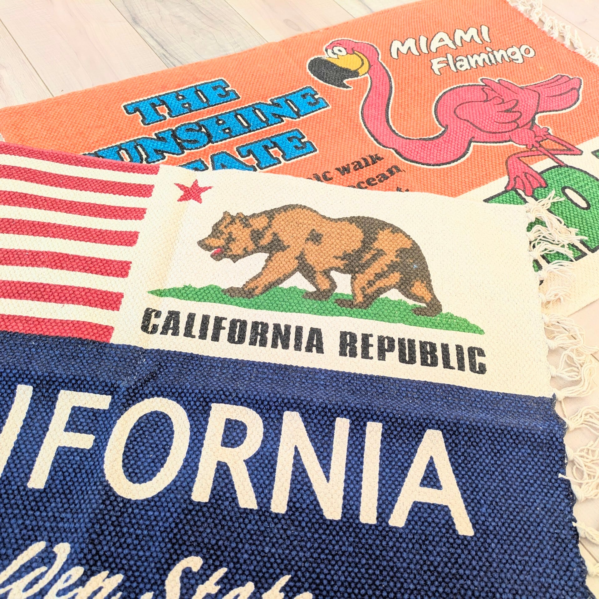 【 CALIFORNIA REPUBLIC ( カリフォルニア州 ) 】 カリフォルニア州旗デザイン / COTTON MAT / コットンマット/ Floor Mat / フロアマット〚アメリカン雑貨 アメトイ〛