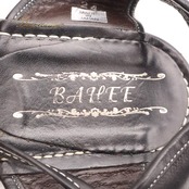 ベリーダンス 衣装 BAHEE 24 靴 ステージシューズ ダンスシューズ ブラック系 黒 編み上げ サンダル シューズ 無地 シンプル 真っ黒 ダンス衣装 靴 くつ 練習 レッスン 舞台 発表会 イベント ダンス ステージ 日本製