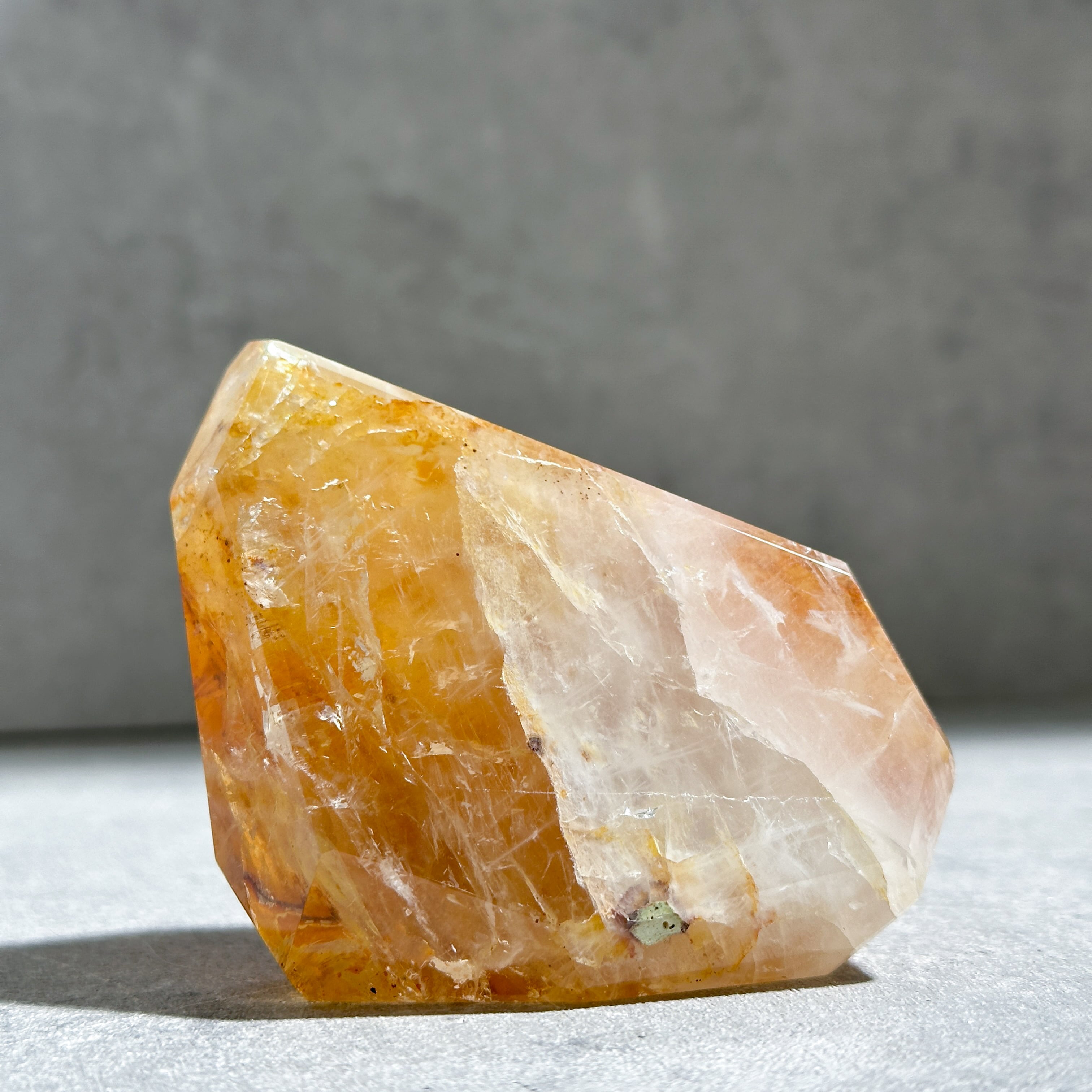 ミナスジェライス産ゴールデンヒーラー フリーフォーム52◇ Golden