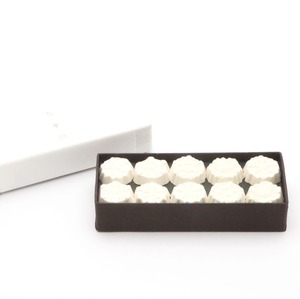 お干菓子　雪華　-yukibana-