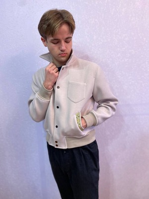 ウクライナ産カシミヤ手刺繍ジャケットコート ユニセックス