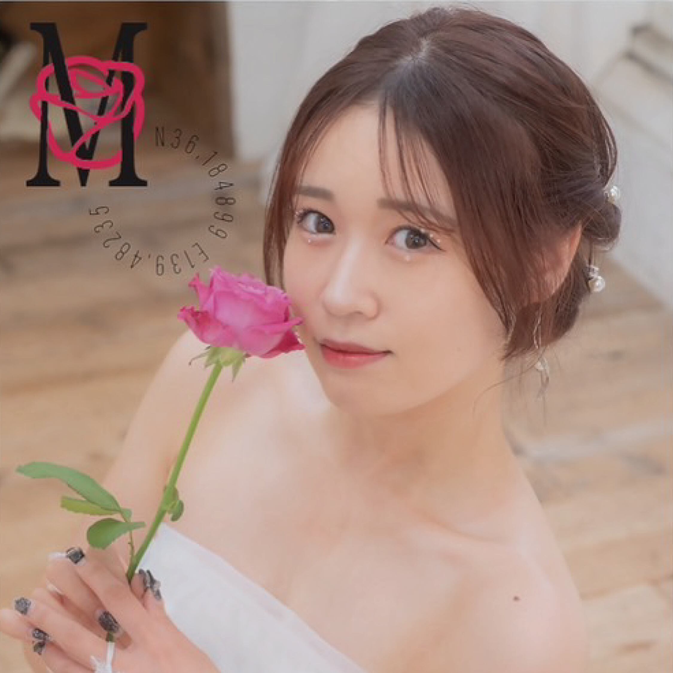 MIYU 1st PhotoBook | RED-i OFFICIAL SHOP