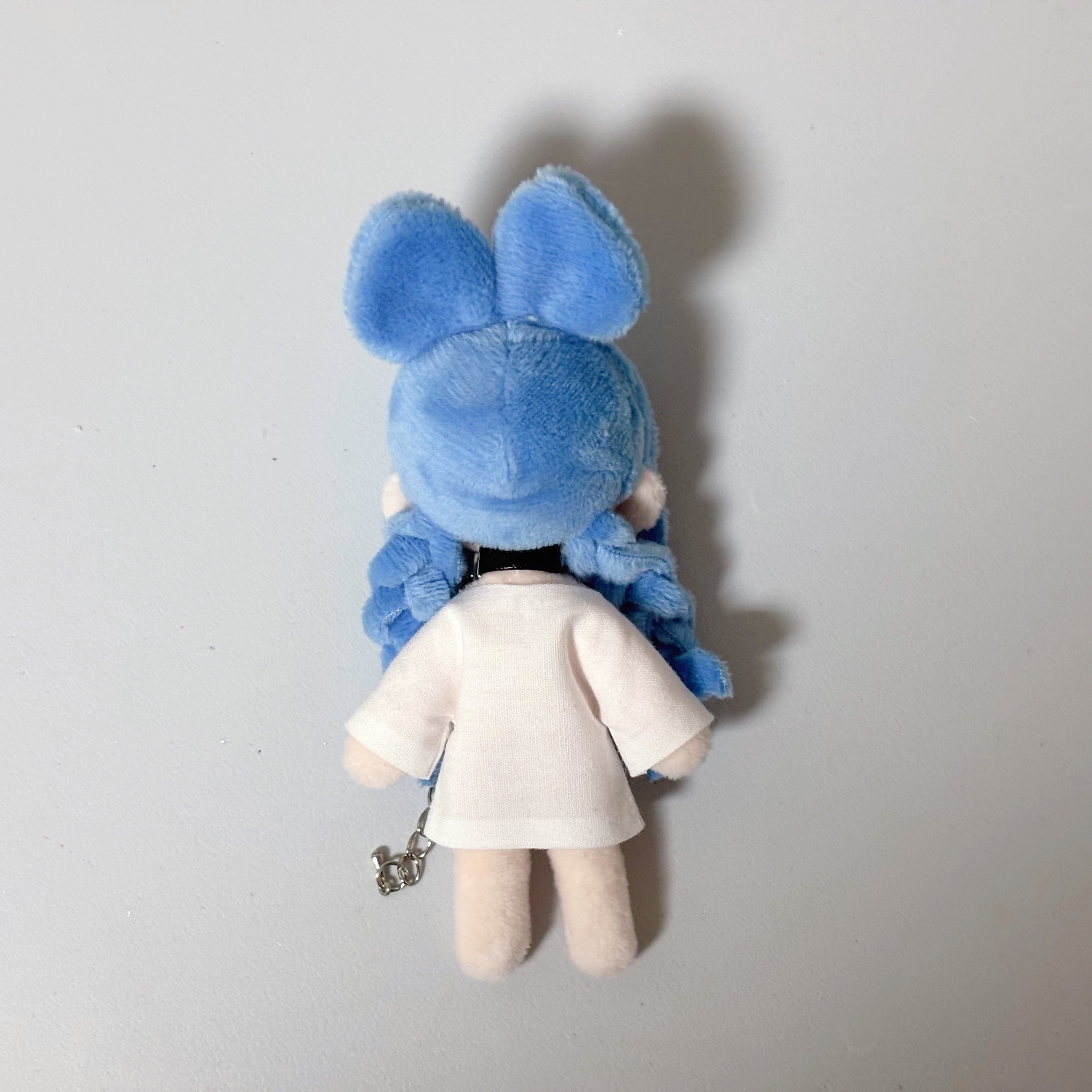 自作ぬいぐるみ・水色の女の子 無属性 自作ぬいぐるみ 水色✖️ブルーグラデ薔薇レース白リボンの
