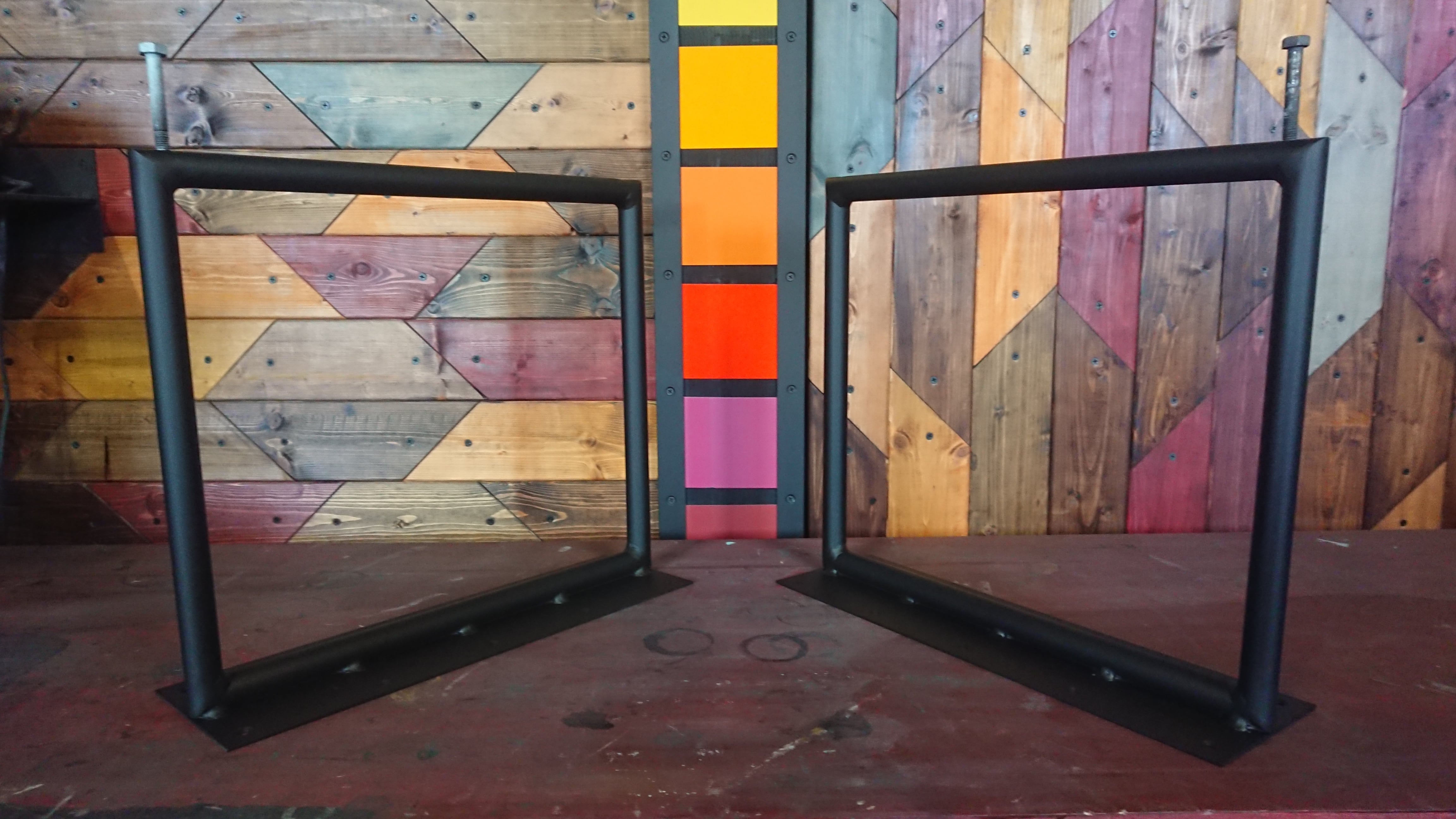 マットブラックでアイアンな丸鉄脚♪ 21.7×400×350mm □型 2脚ver  