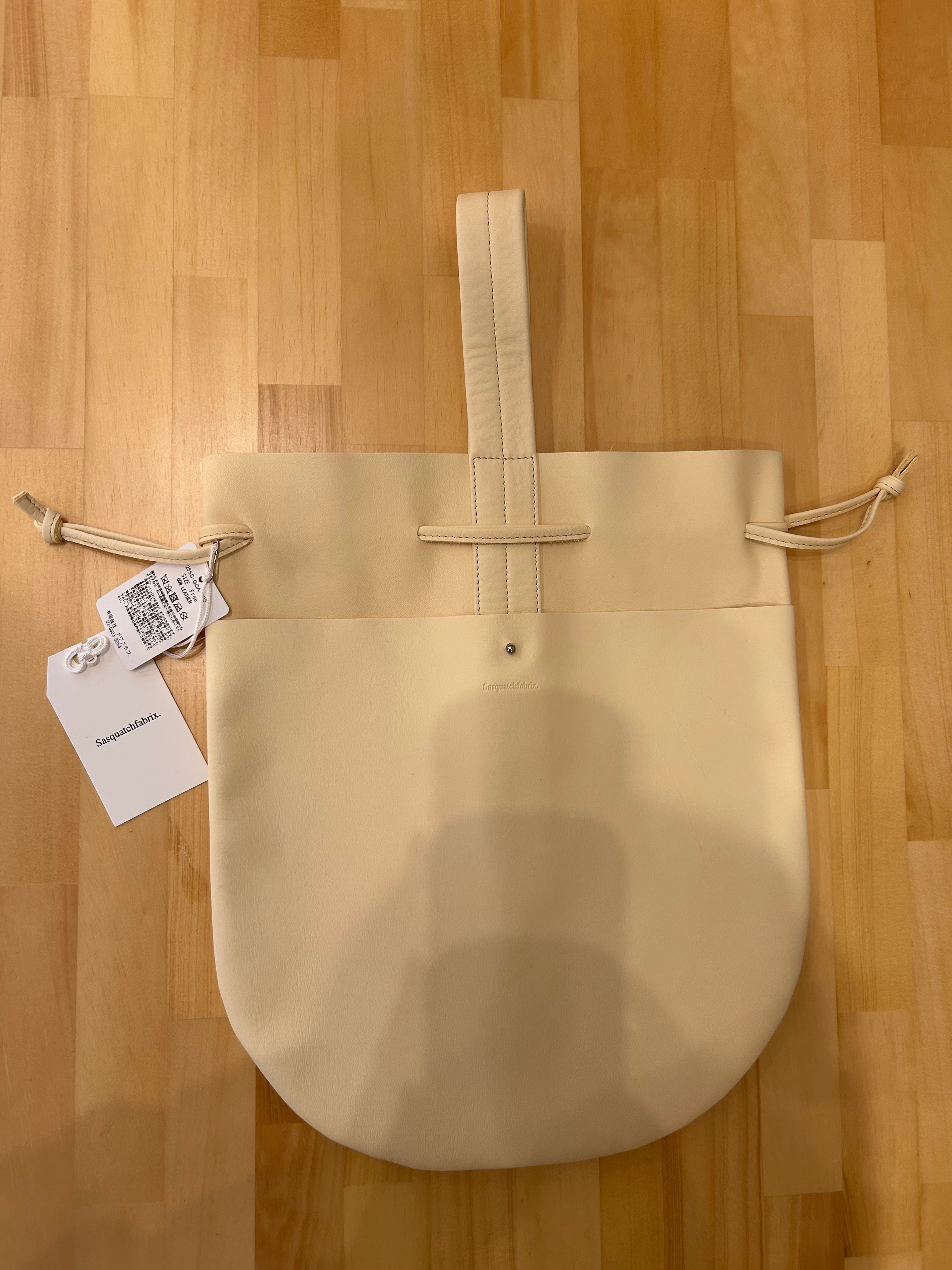 Sasquatchfabrix.】LEATHER HELMET BAG WHITE | delhezi Sasquatchfabrix.】LEATHER HELMET BAG WHITE | delhezi