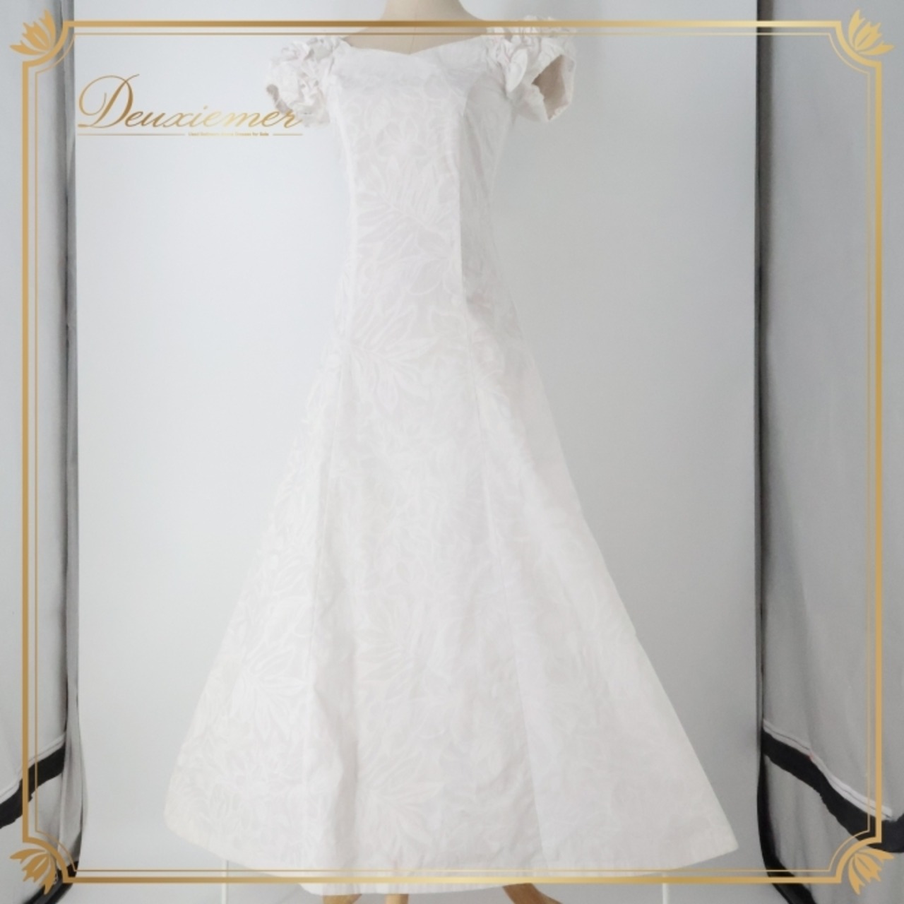 フラダンス 衣装 ワンピース ドレス マーメイドライン エムエムジェイ ホワイト系 MermaidLine MMJ 日本製 ワンカラー フリル かわいい 華やか 上品 きれい 明るい 白 ハワイアン アロハ ハワイアンプリント フラ ダンス レッスン 練習