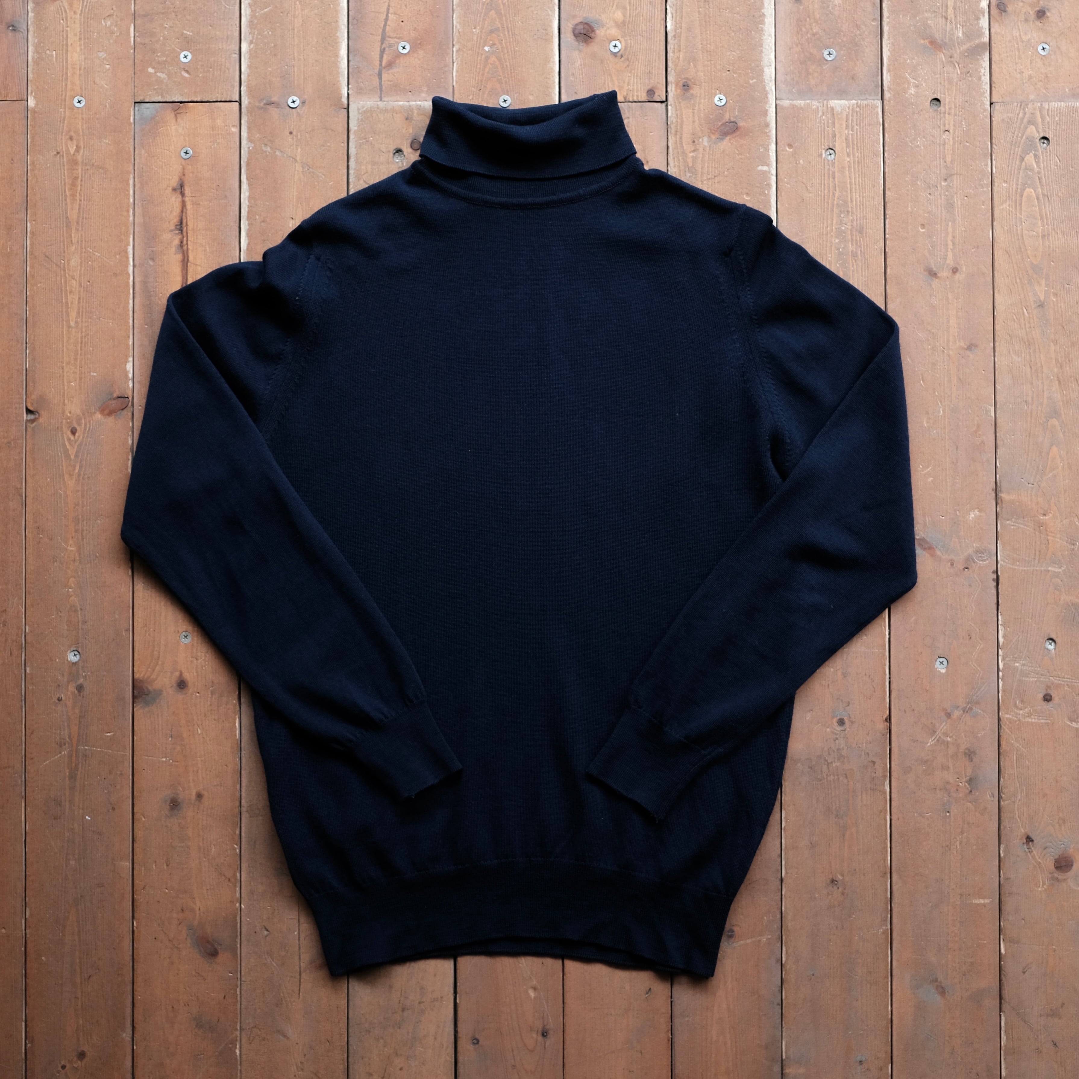 90s JOHN SMEDLEY NAVY TURTLE NECK KNIT | safarionline