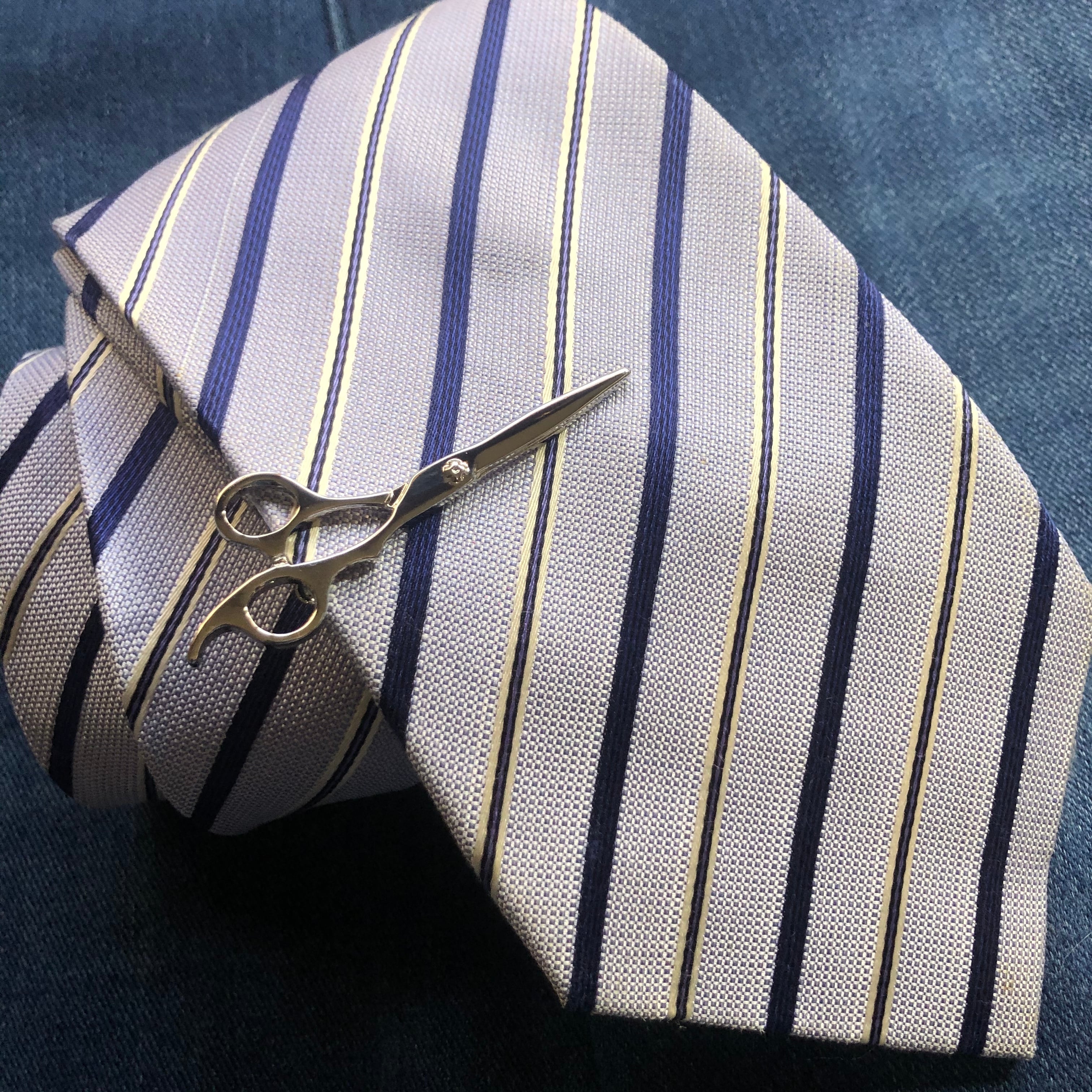 ネクタイピン はさみ シルバー | 理容美容バーバー用品の通販