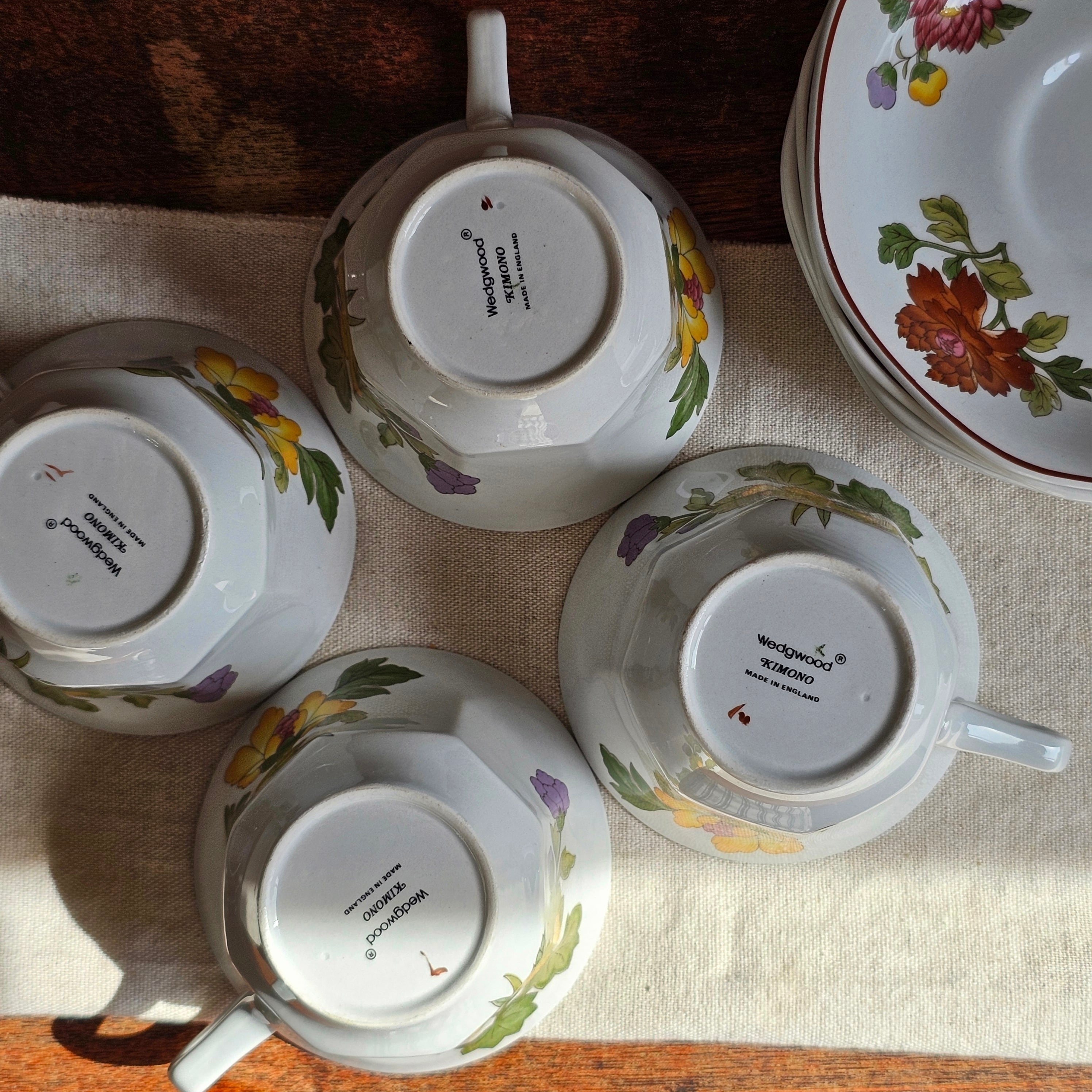 Vintage Wedgwood Kimono | my desk.vintage Vintage Wedgwood Kimono | my desk.vintage