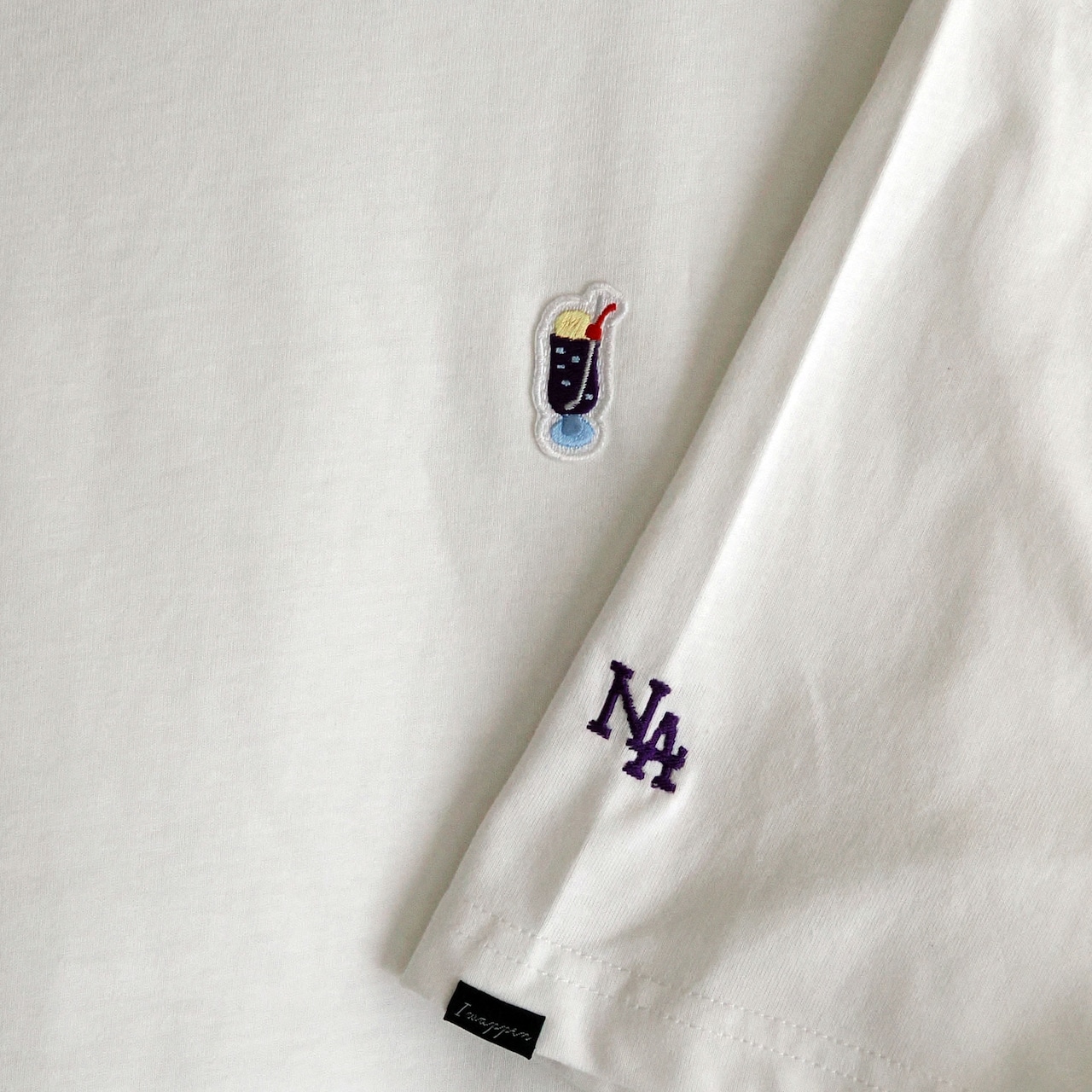 喫茶River|Big silhouette “wappen” TEE/カシスグレープ