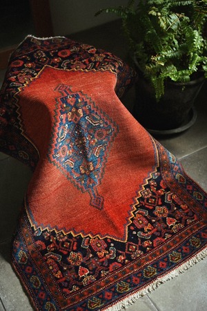 1182-02 Semi Antique Percian Senneh rug