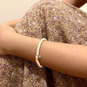 <Feliz> 1 Bracelet for 1 Meal シリーズ : PINK SHELL