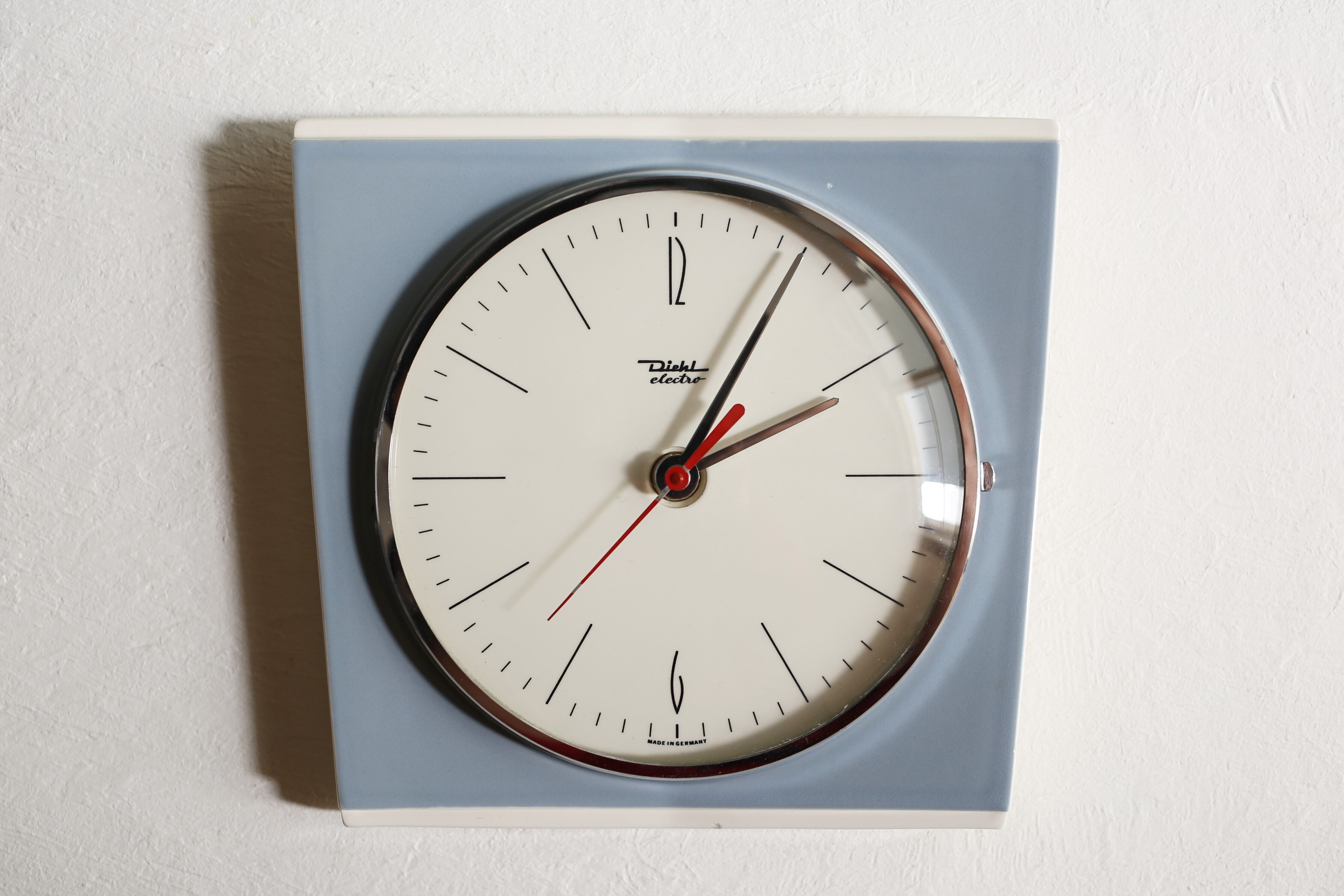 ドイツ アンティーク ヴィンテージ Diehl 陶器 壁掛け 時計 電池式 クォーツ交換済 N-00185