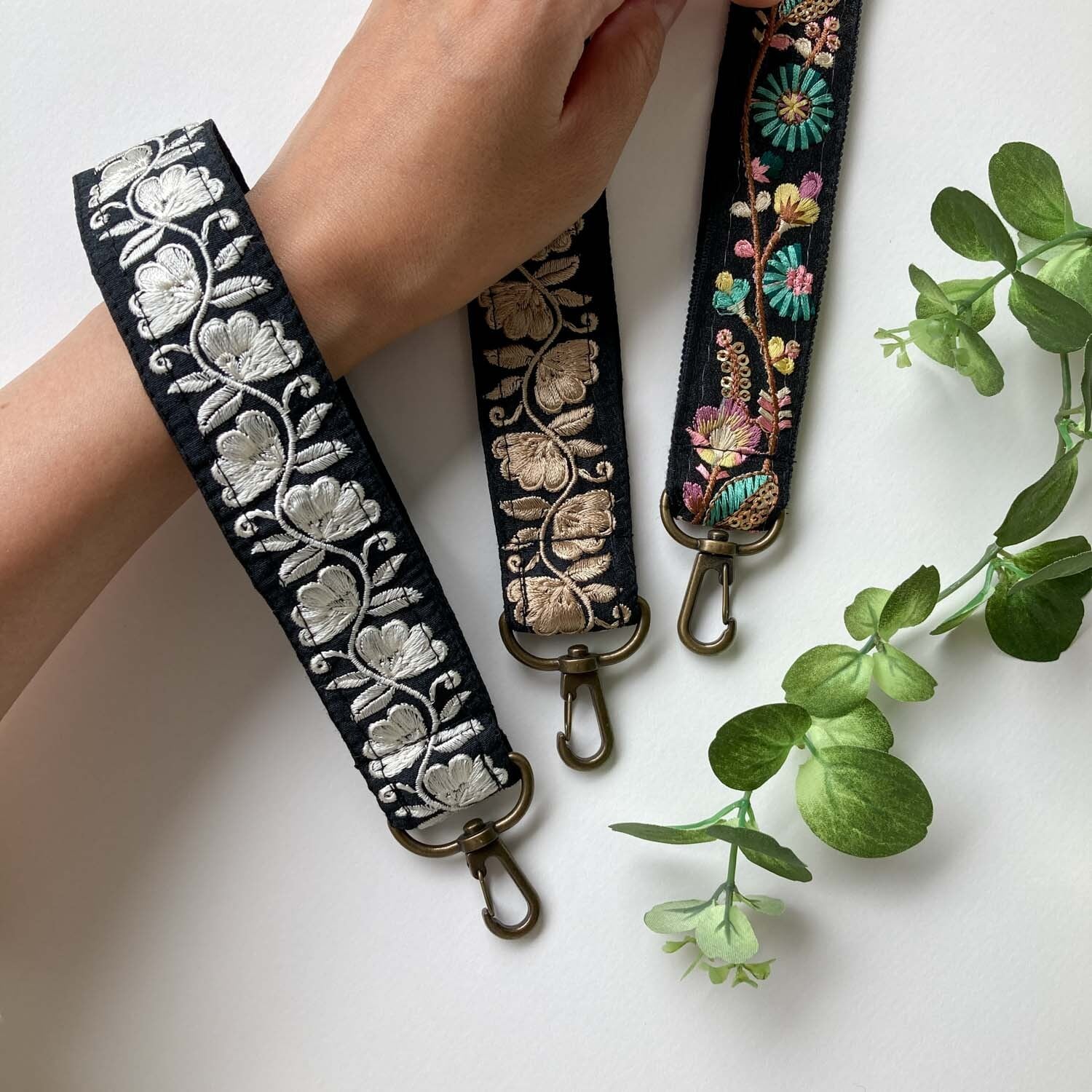 Duaオリジナル ハンドストラップ(黒地)