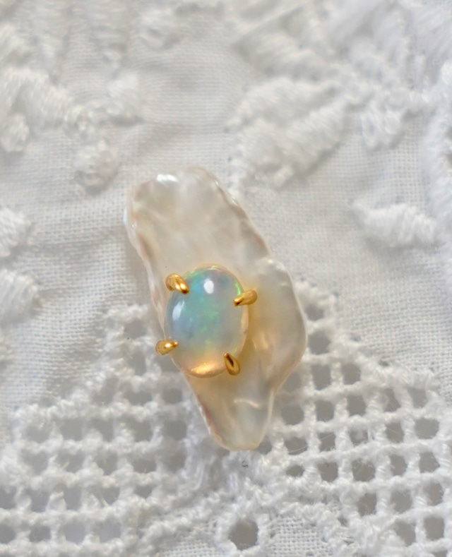 Thalatta pierced(Opal)