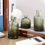 花瓶14個セット 緑の花瓶 ヴィンテージクリアガラスの花瓶 ホームテーブルの装飾 センターピース用 小さな花瓶 シンプルなウェディングデコレーション マルチサイズ