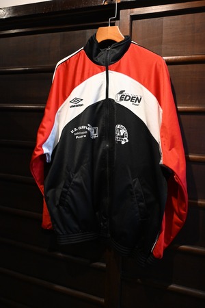 90's vintage umbro track jacket 949