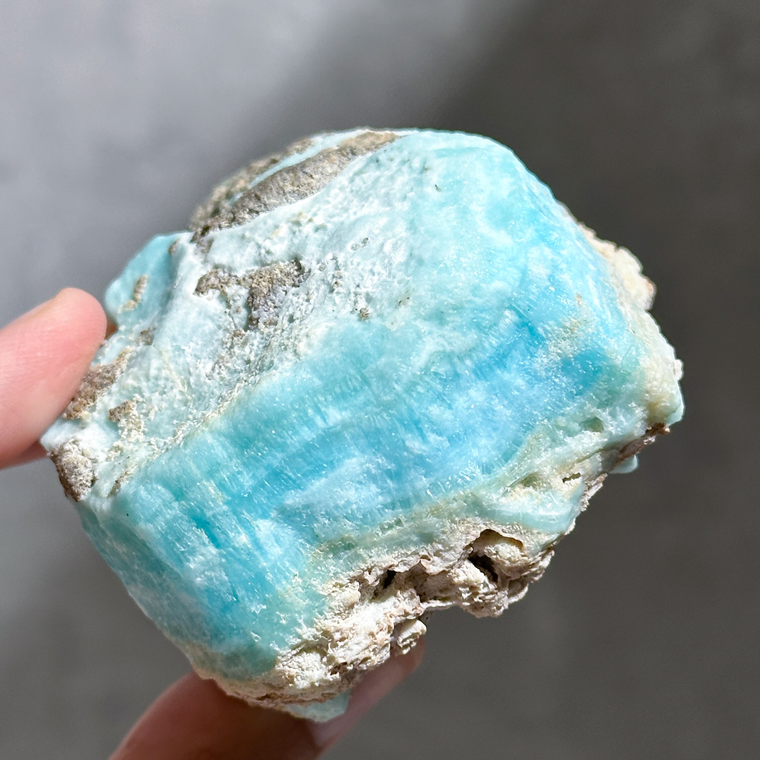 ★★最終大特価【 爽やか ブルーアラゴナイト 原石 プレート 約910g 】 最終大特価【 爽やか ブルーアラゴナイト 原石 プレート 約910g 】