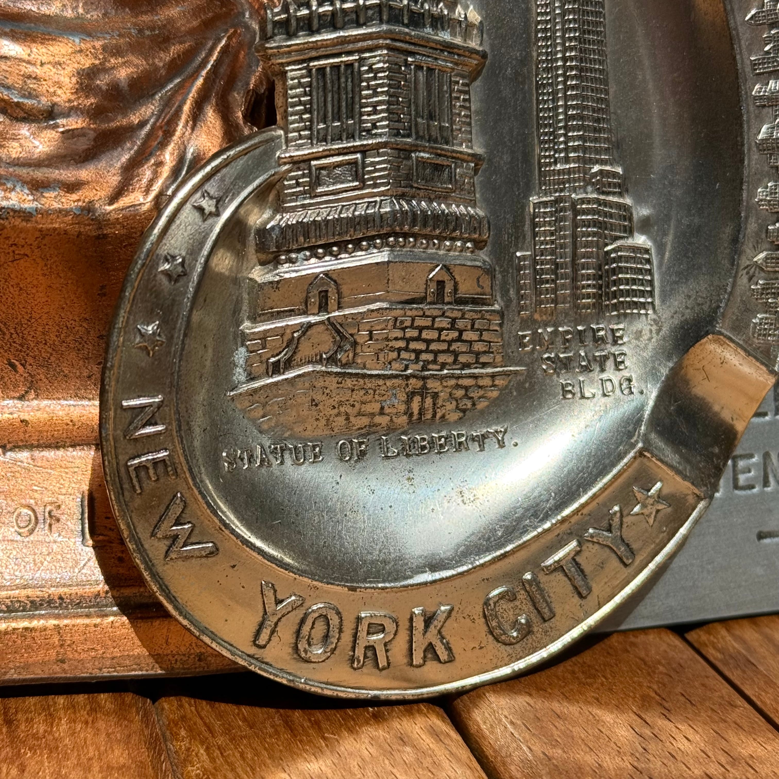Vintage Souvenir Ashtray （NEW YORK CITY）ニューヨーク 自由の女神