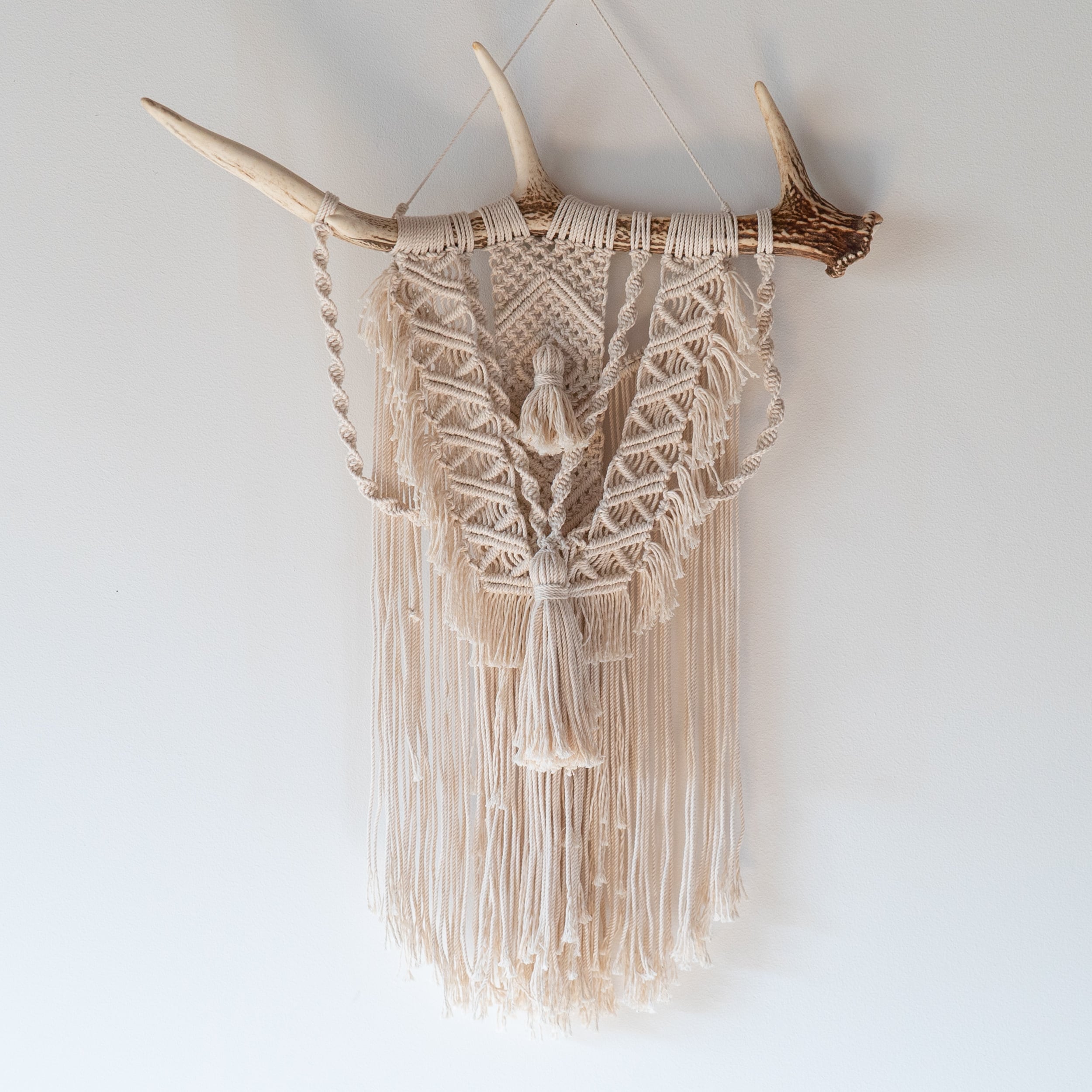 鹿の角 マクラメ タペストリー / Macrame wall hanging / #2 | Macrame  