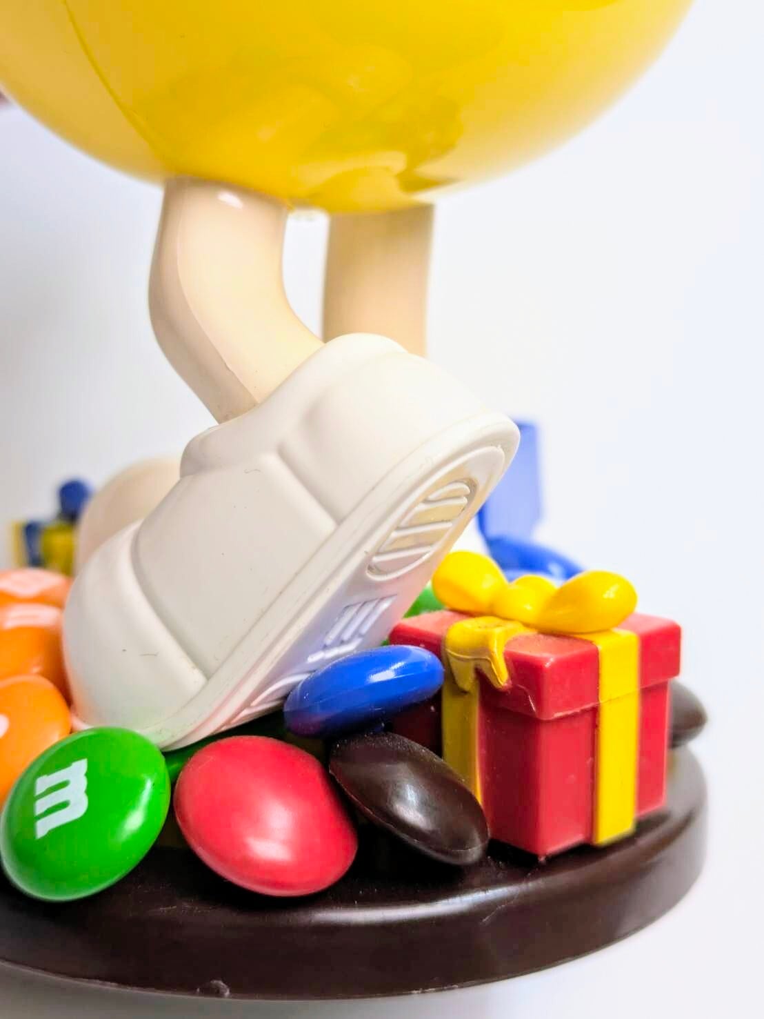 ☆ VINTAGE JUNK ☆【 m&m's  ( エムアンドエムズ ) 】ディスペンサー コレクション / プレゼントボックス / イエロー 〚アメリカン雑貨 アメトイ〛