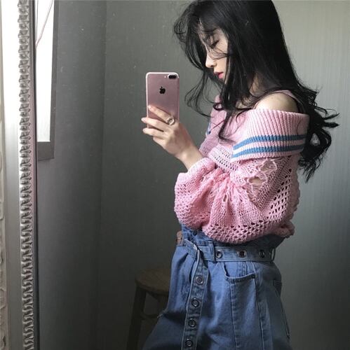 ニットオフショルダー