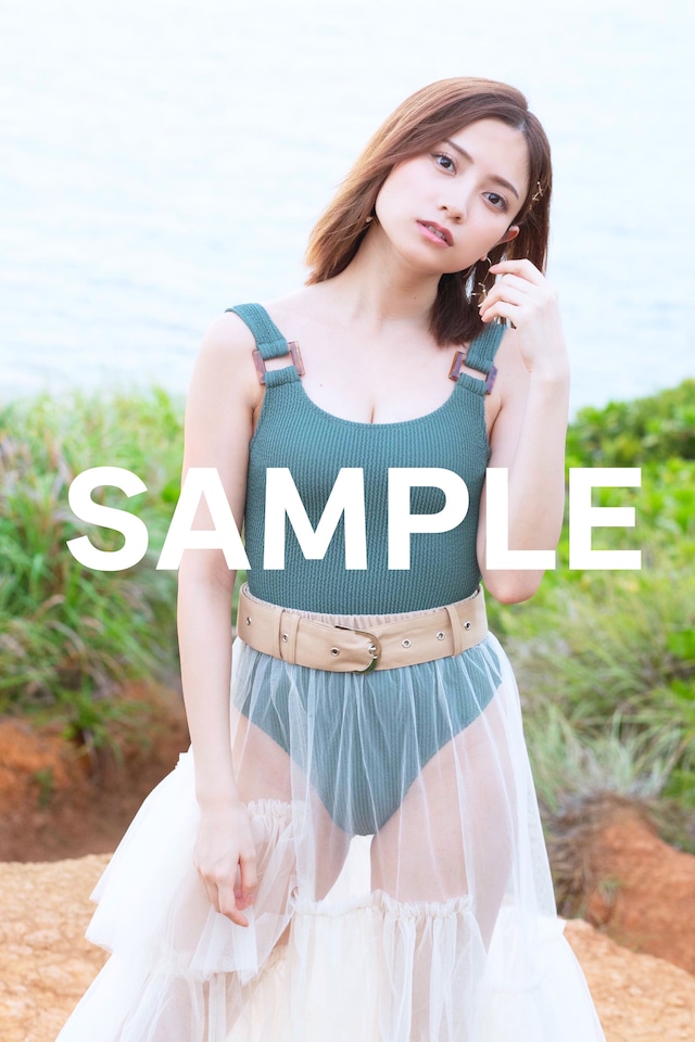 【PHOTOBOOK】桃月なしこ／SUMMER HOLIC【AIPB-0042】特別ブロマイド1枚付