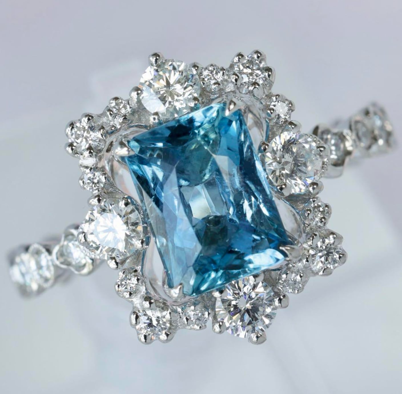 アベリ AbHeri Pt  アクアマリン ダイヤモンド リング AbHeri - アベリ AbHeri Pt アクアマリン ダイヤモンド リングの