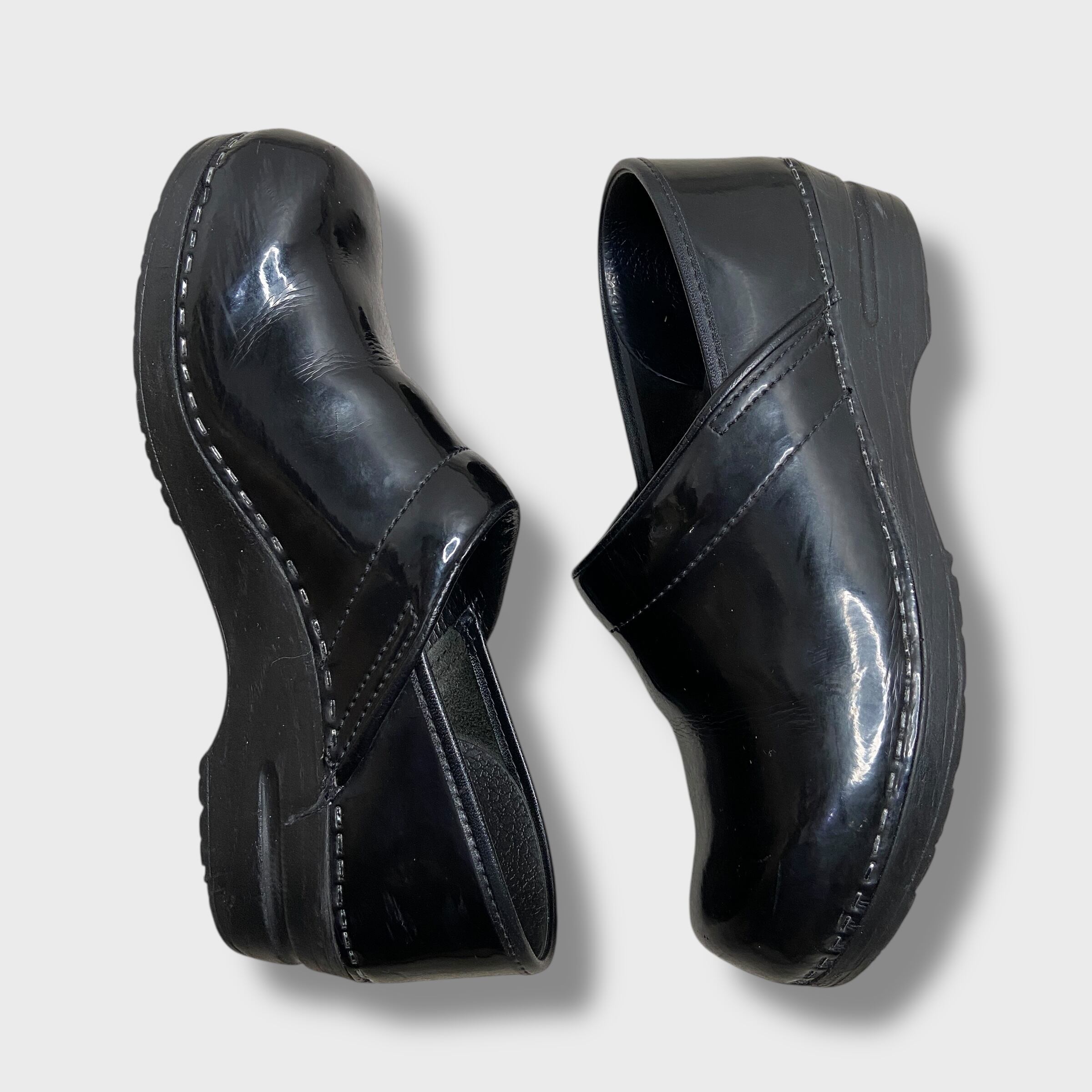 dansko ダンスコ プロフェッショナル パテントレザー クロッグ