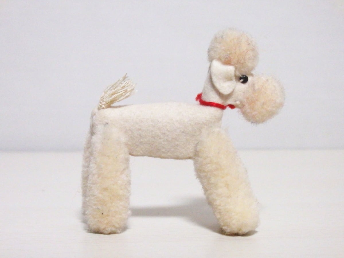steiffシュタイフ/ ビンテージ・ぽんぽんプードル犬・ホワイト /7㎝ steiffシュタイフ/ ビンテージ・ぽんぽんプードル犬・ホワイト /7