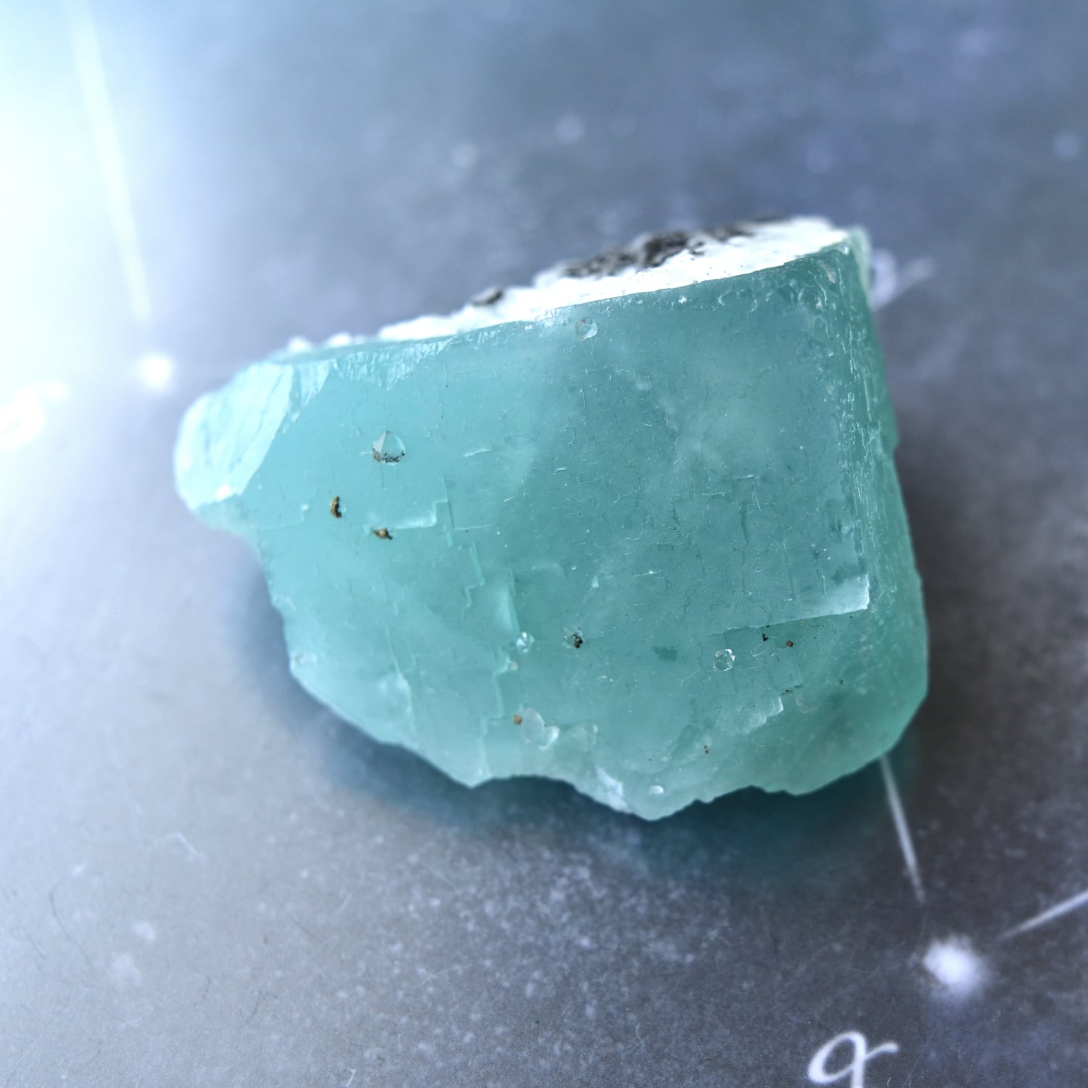 アイシー・ブルーグリーン・フローライト パイライト モロッコ産 158g