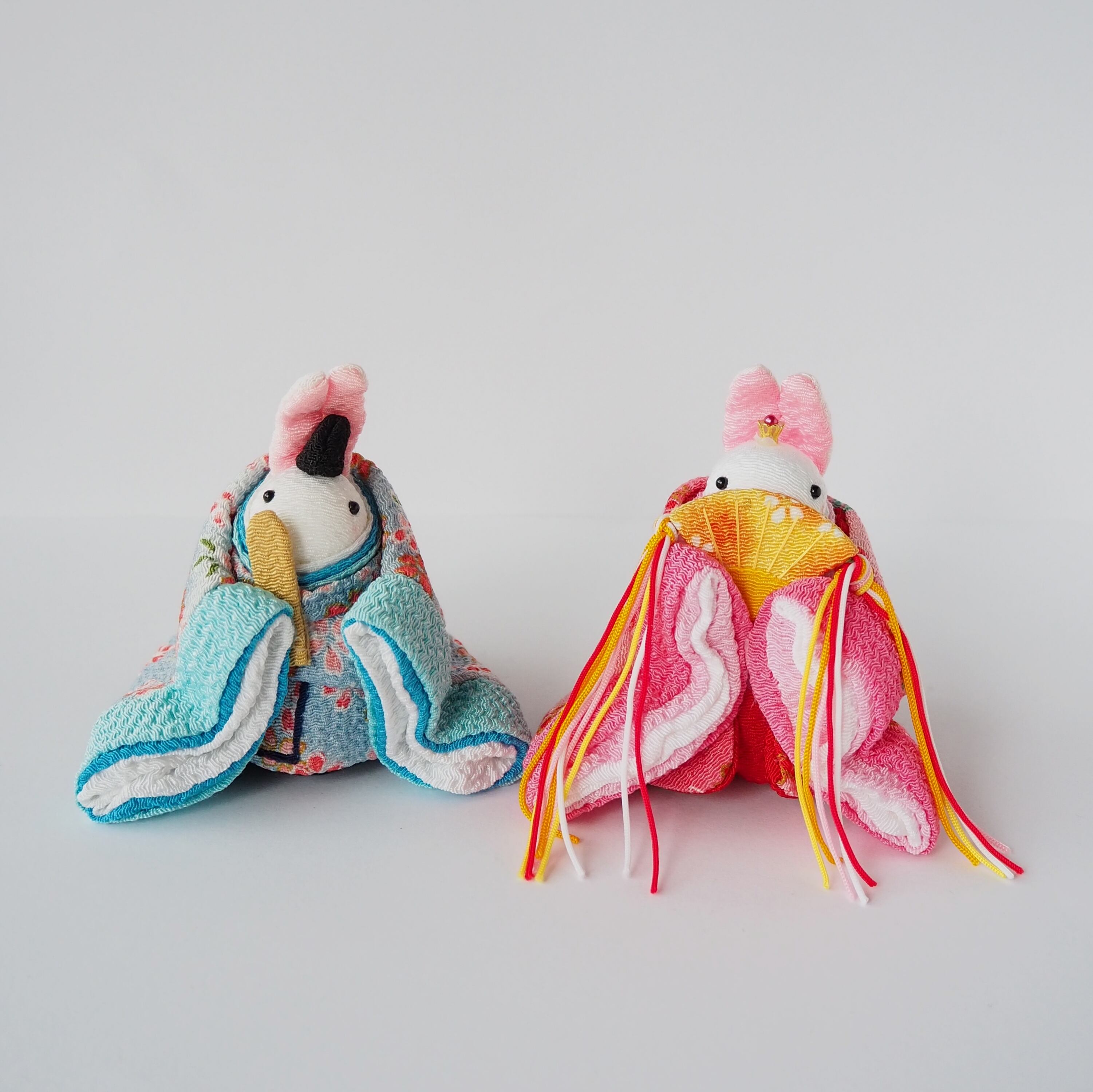 【十二単うさちゃん】月光小桜柄(男雛:水色 女雛:ピンク色)